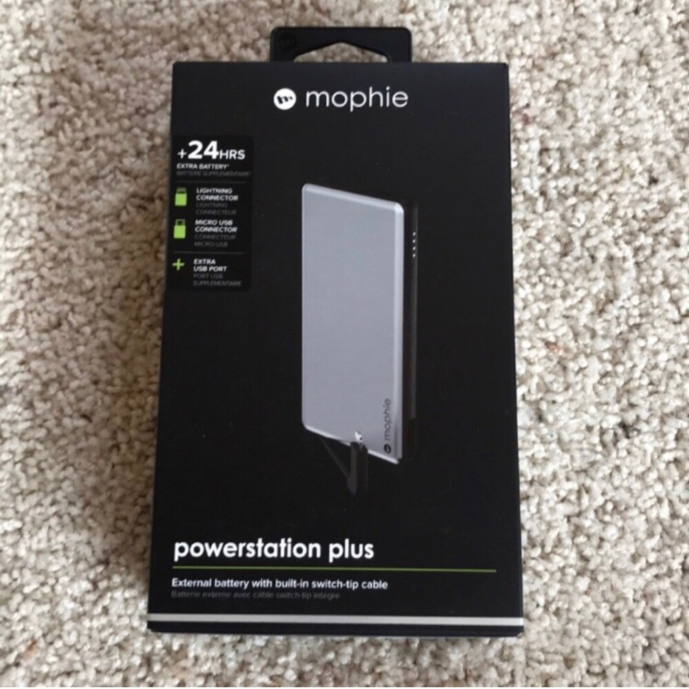 NWT, Mophie Power Station Plus External Charging!